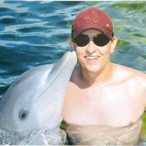 Meet your Posher, Faycal